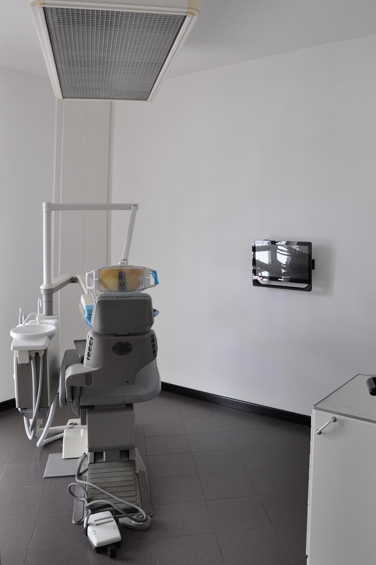 studio-dentistico-dental-piu-Sarzana-07