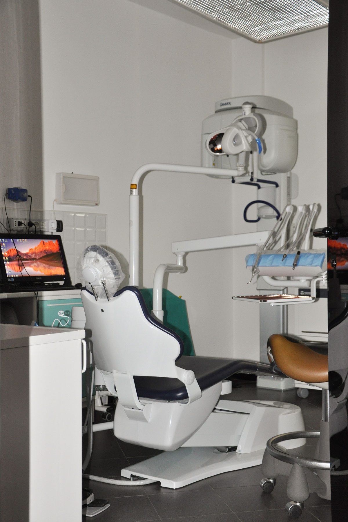 studio-dentistico-dental-piu-Sarzana-03